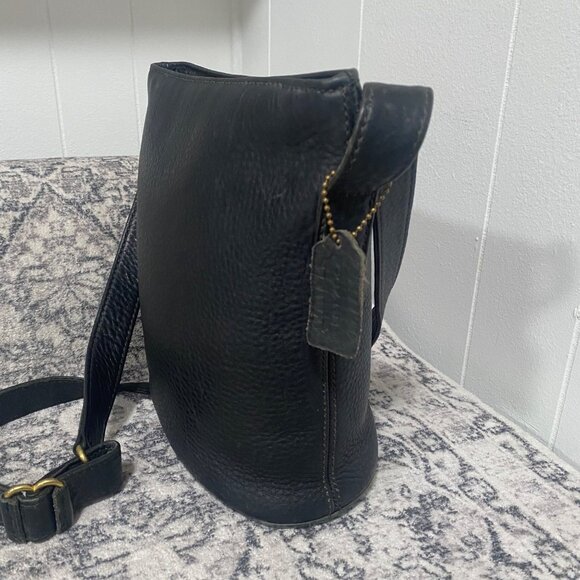 Vintage Coach Sonoma #4907 Leather Bucket Bag in Black - Picture 5 of 9